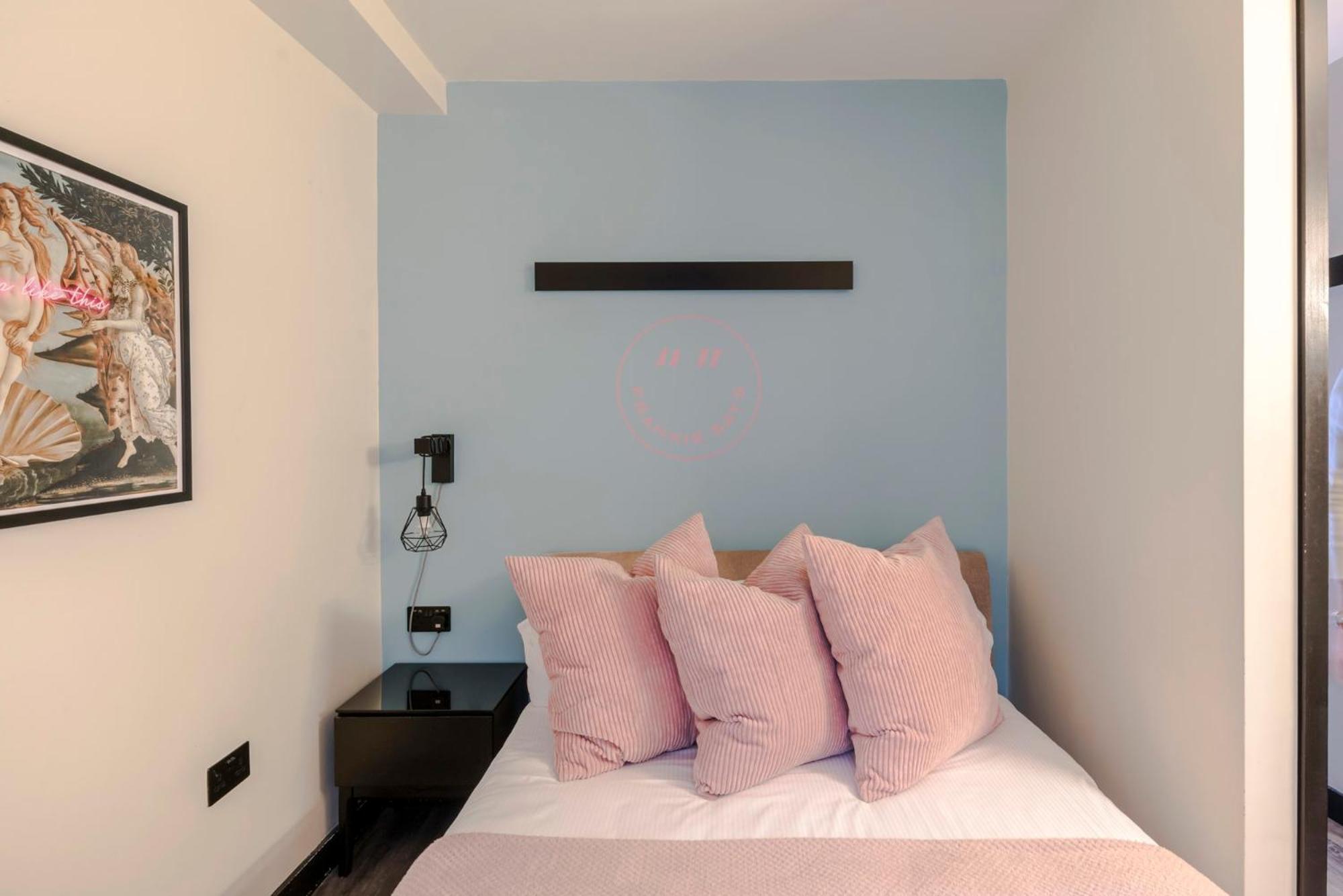 The Sassy - Soho - By Frankie Says Apartment London Ngoại thất bức ảnh
